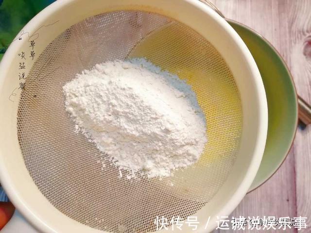 蛋清|做什么蛋糕?蛋奶酥比蛋糕更容易上手,而且口味更香酥