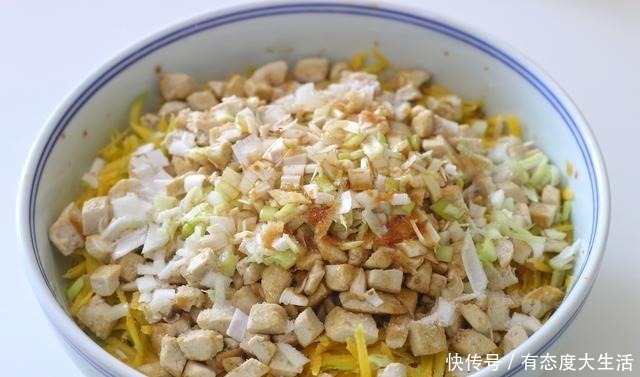 南瓜豆腐|用南瓜和豆腐做素馅儿包,无需过多调料,蒸出来比肉包子都香