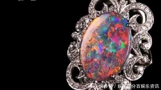 “土豪”姑娘带五个“钻戒”,专家估价后,观众急忙拿出手机计价