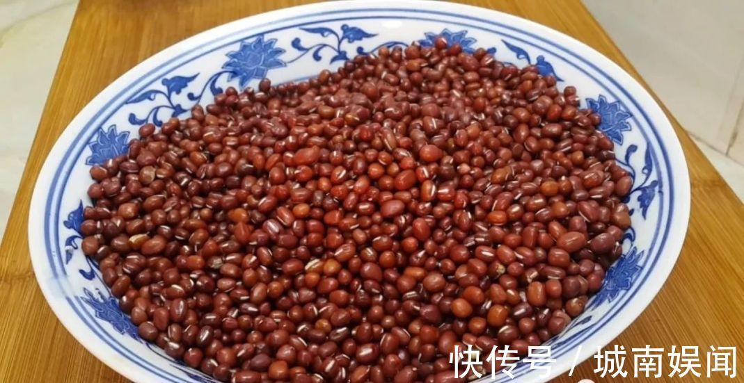 蒸馍|红豆又出新吃法,不烙饼不蒸馍,我家一周吃3次,比蛋糕好吃十倍