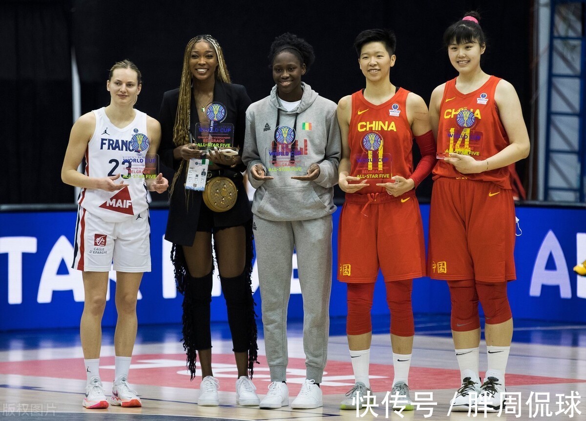 官宣|恭喜中国女篮！国际篮联官宣意外惊喜，球迷高呼：女篮精神