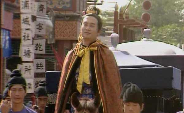 黛玉进贾府,和宝钗进贾府,有什么区别?不止迎接不迎接这么简单