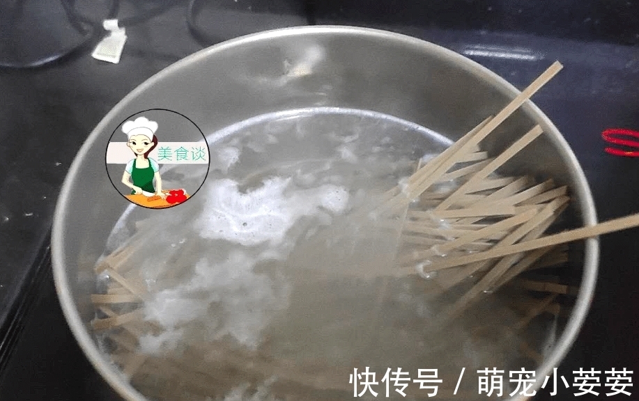 天冷了,这早餐面多做给孩子吃,鲜甜美味又营养,一上午不饿肚子