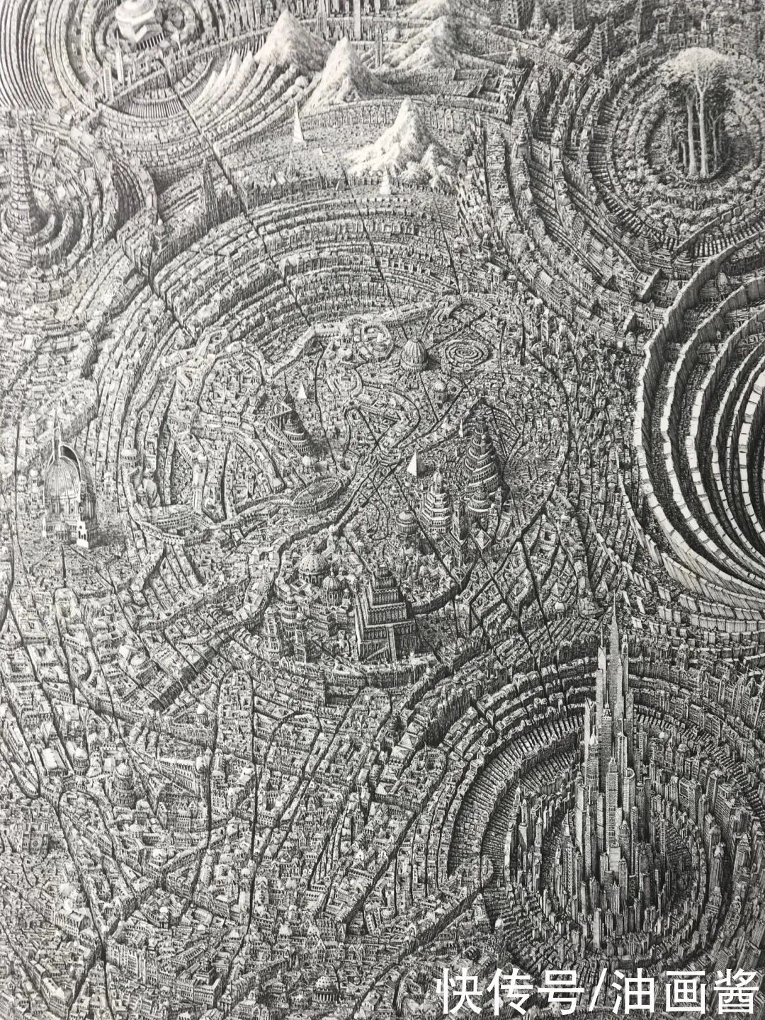 作品$这幅素描耗时1年半,画完后直接“封神”,网友:眼睛都看不过来