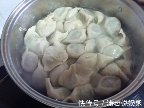 春季特有菜,不做饺子太可惜,香润多汁还不油,1周5顿吃不够