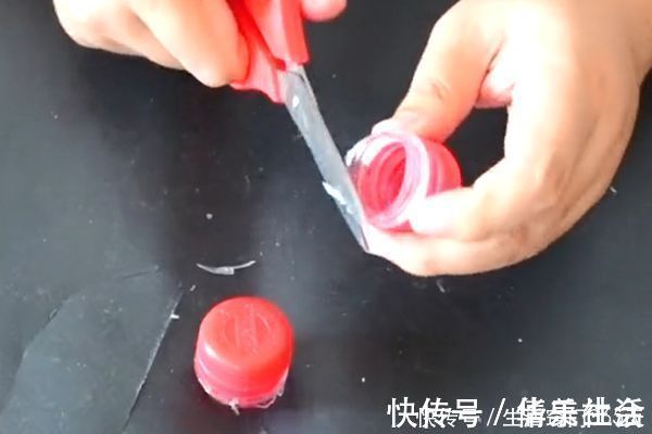 瓶口|把塑料瓶的瓶口剪下来，做出来的东西太有才了，家家户户都用得到