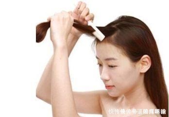 头发碎发太多怎么扎丸子头好看呢？简单四步教你打造牢固丸子头！