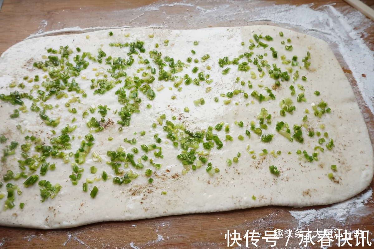 好吃|过年蒸花卷，记住不要直接上锅蒸，诀窍教会你，花卷好吃不塌馅