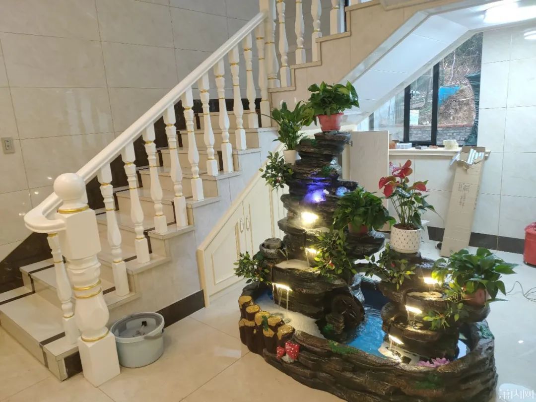 热搜|一农居房冲上热搜:太超前了,这是艺术馆?