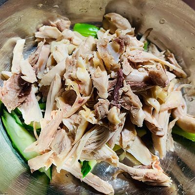圆葱丁|夏季清凉下酒菜手撕鸡腿