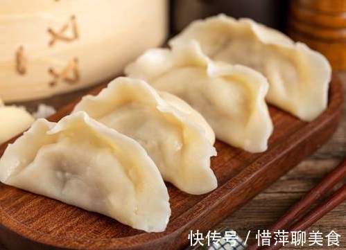 酸菜|做酸菜馅饺子，牢记2个技巧，饺子鲜美多汁，香喷喷的超好吃