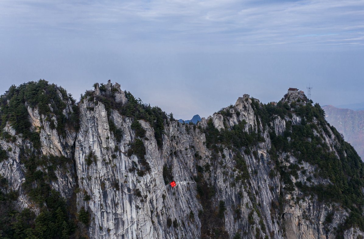 铁顶太兴山，号称终南第一峰险过华山，我用七个小时带你走完全程