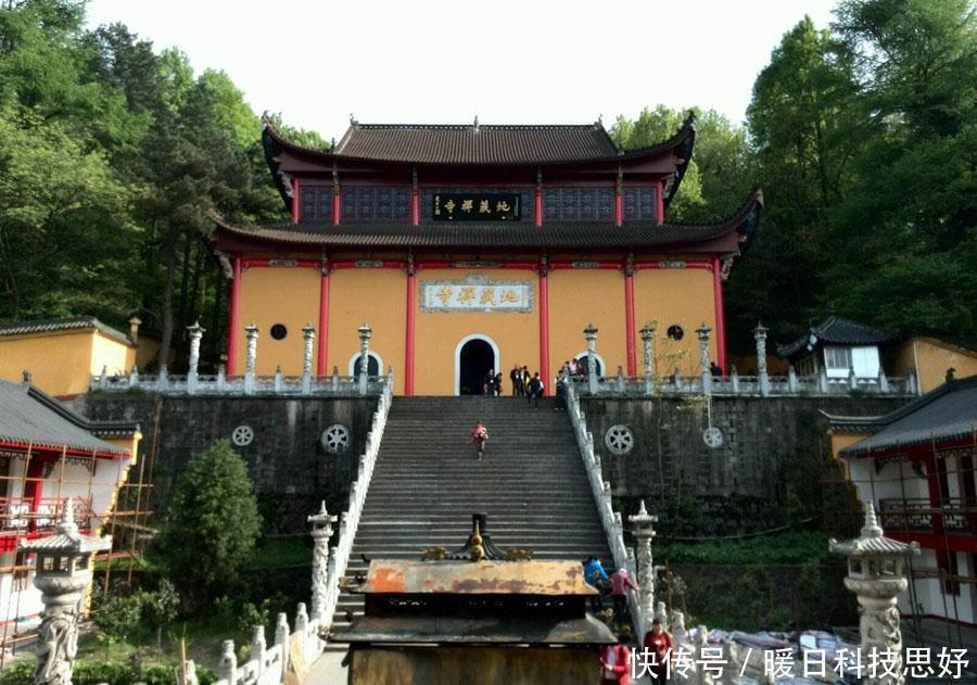 天台寺|九华山的千年古刹，肉身宝殿保存着一位唐代朝鲜高僧真身