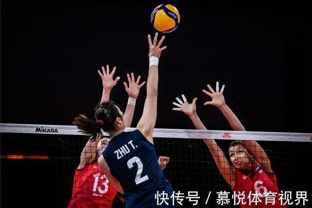 中国女排|李盈莹、朱婷合砍34分横扫俄罗斯,可晋级四强之路依然渺茫