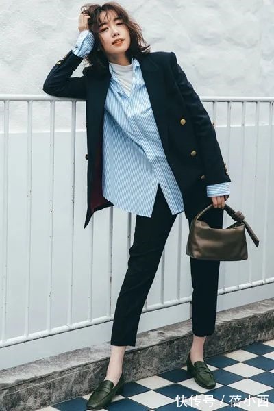 大衣 没穿过高领衫的你可就out了!赶紧学日系博主这样穿,美得更优雅