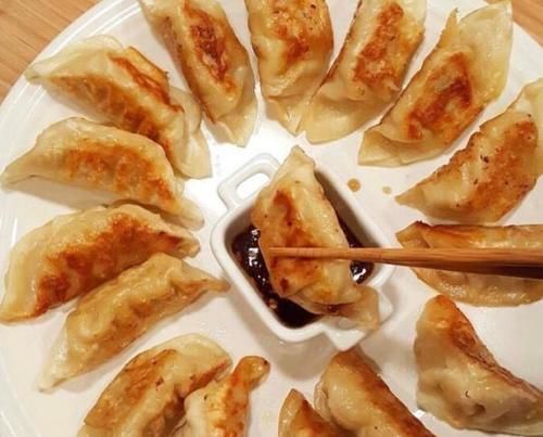 馅料|把“三样”东西加到饺子馅里，馅料光滑多汁，很好吃