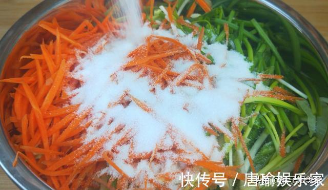 食谱|我家“包菜”从来不炒,教你秘制新做法,一次做5斤,开胃又下饭
