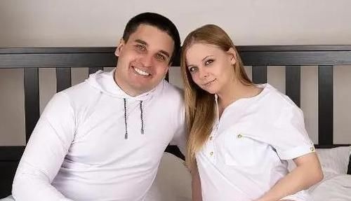 产子|“最牛孕妇”火了,怀孕“1小时”就产子,一不留神孩子就出生了