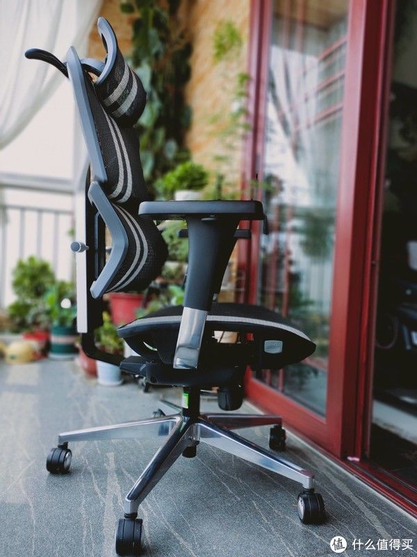 穷人|穷人的剁手清单 篇六十四：是什么让我又买了一把享耀家人体工学椅？当然是舒服