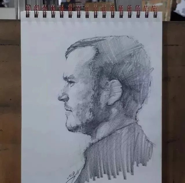 素描##尚唯美画室#大气的素描就是抓住大关系之后,细节你随意