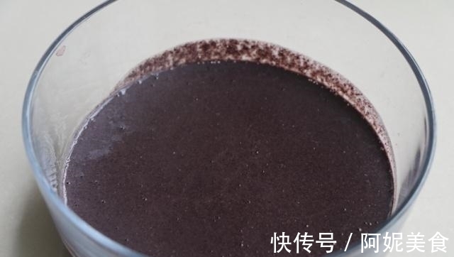 包子|黑米新吃法，不用水不加油，打上鸡蛋做米糕比包子好吃