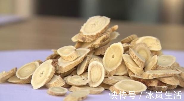 降压|黄芪配“一料”,补气益血还降压,坚持一段时间,养生效果翻倍