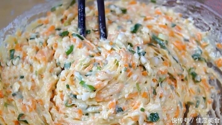 超爱|秋天我常给孩子做此小饼,鲜嫩营养,补锌补钙,孩子超爱吃