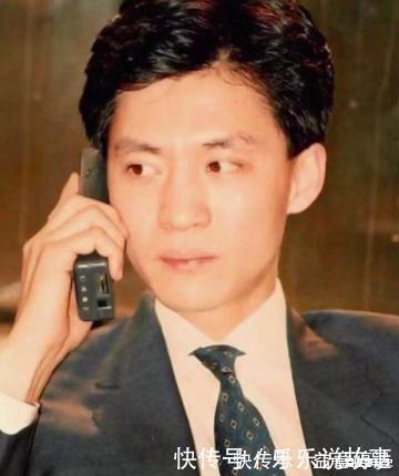 手机号|他是中国手机号第一人,用2.6万买下首个手机号,现在过得如何
