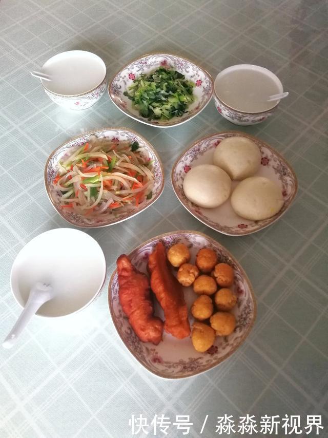  值得|晚餐这样吃，蔬菜粗粮多，味道好，网友说你家的饭菜很值得学习