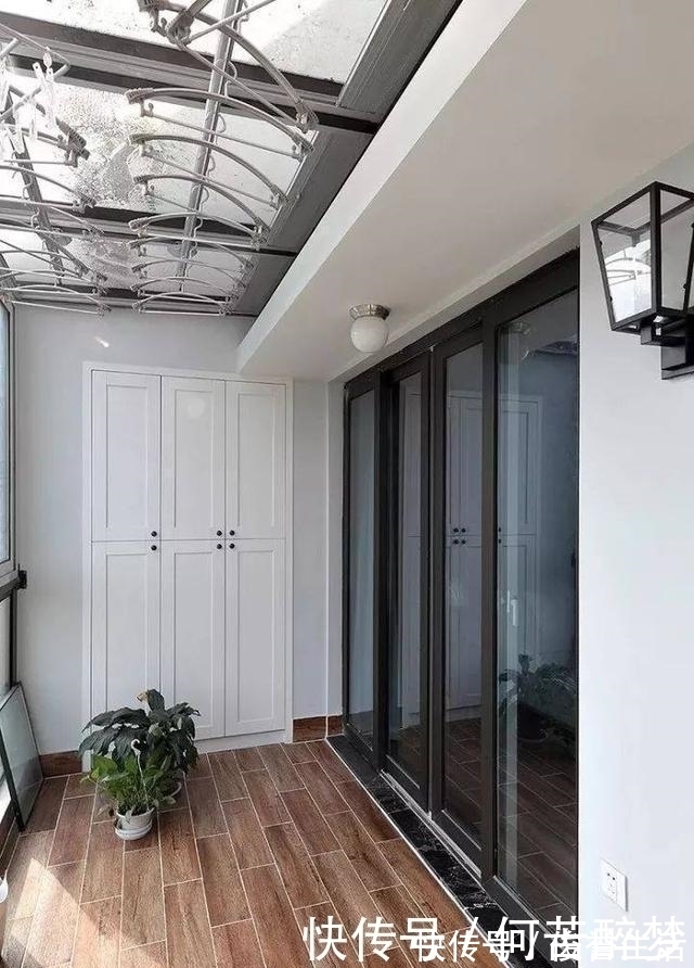 草地|原来阳台还能这样铺砖,太漂亮了,一看就喜欢