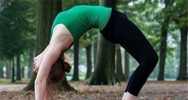 大腿|瑜伽轮式不是舞蹈或体操,正确做法看过来