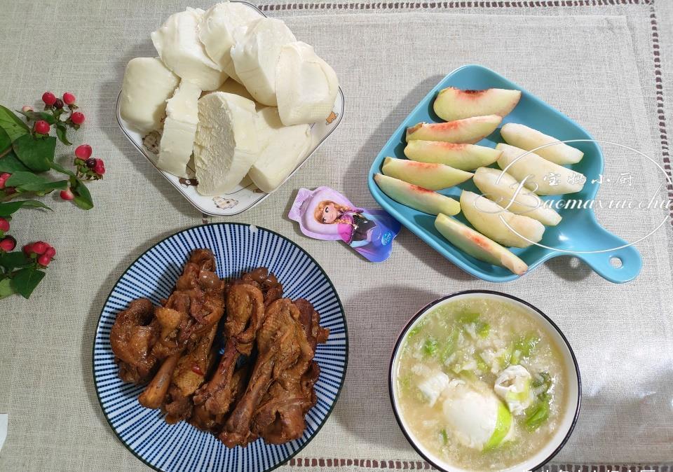 馒头|晒晒我家早餐,不慌不忙15分钟就上桌,荤素都有营养丰富