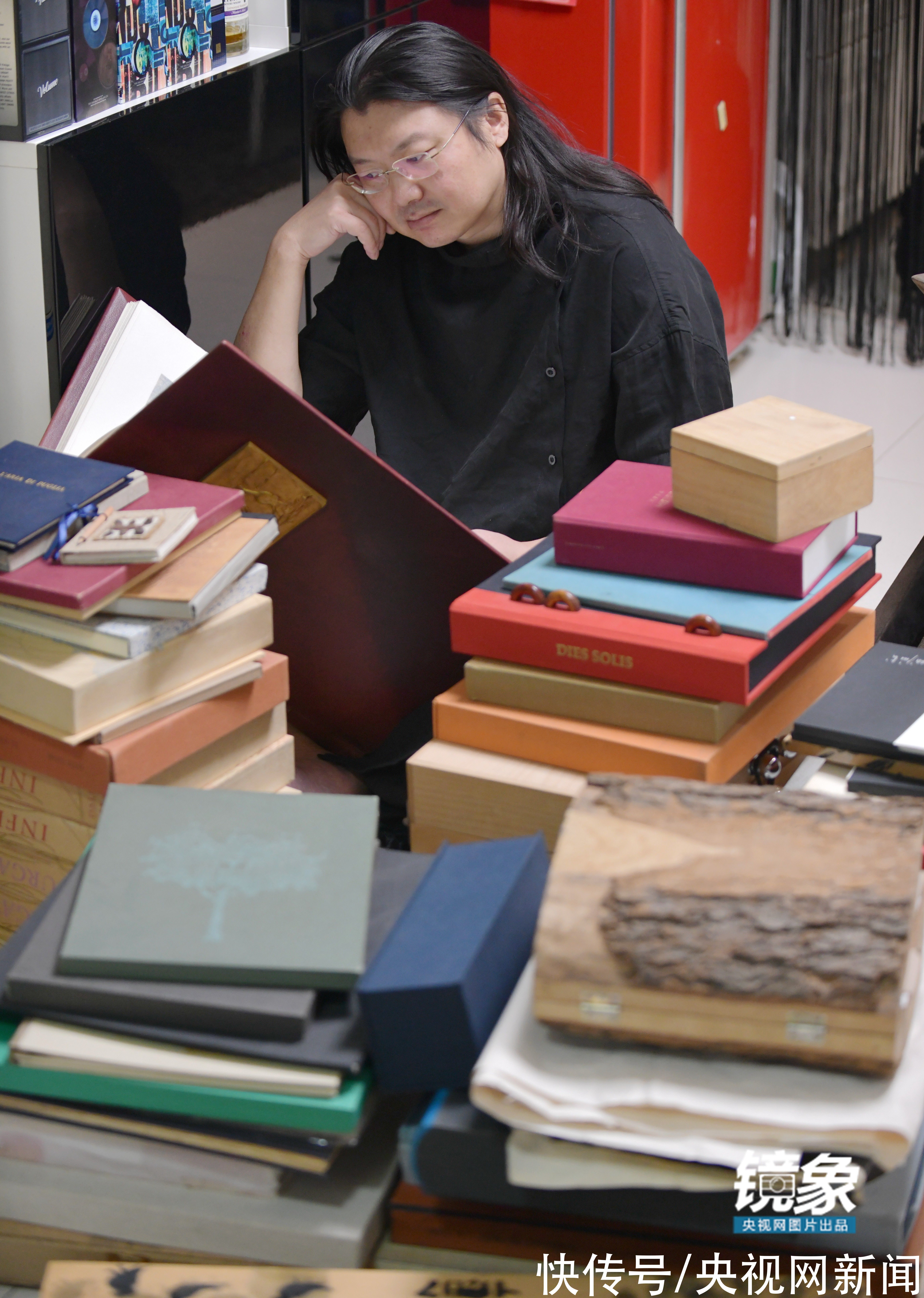 君特·格拉斯#他在北京蜗居30㎡，却收藏价值千万“最美的书”