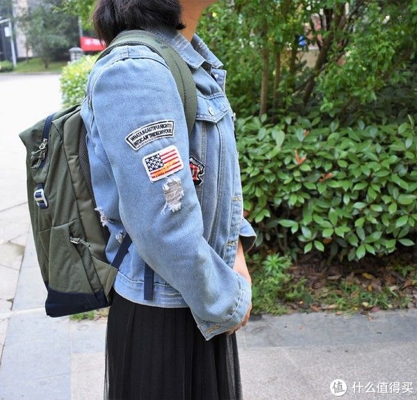 焦点|城市通勤利器，特别轻！很能装！多特SPOT焦点18L背包，让妹子如释重负