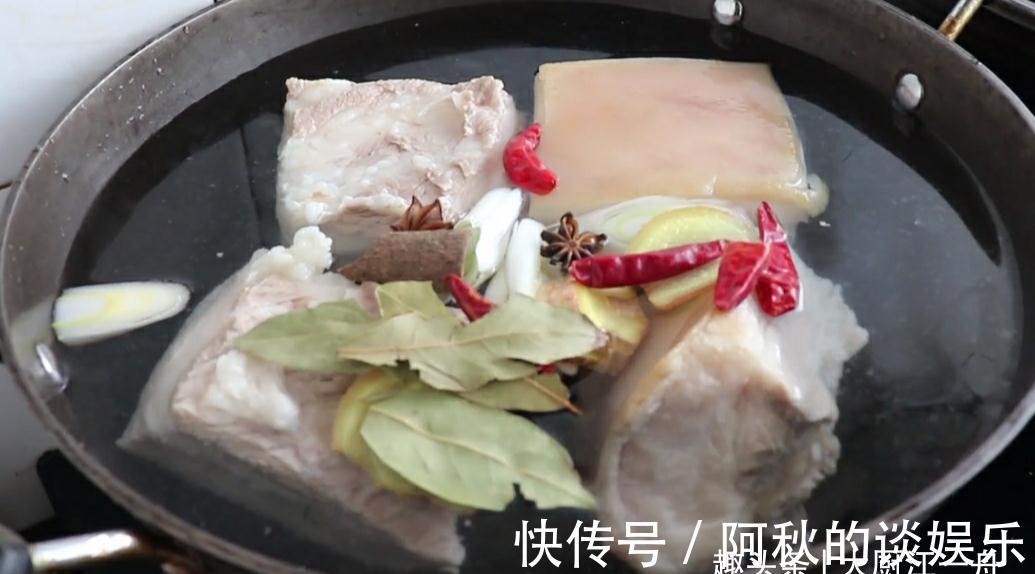 难怪宴席上的扣肉那么好吃？原来做法有诀窍，学会做给家人吃吧