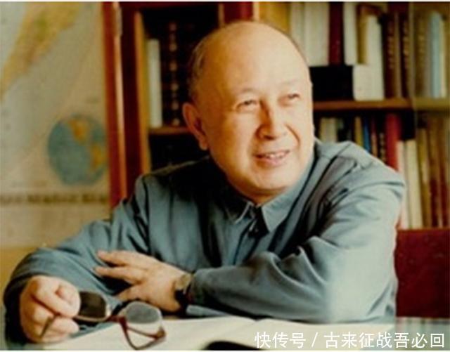 同学|钱学森面对外国同学嘲讽霸气回应:我们人比人,你们谁敢和我比试