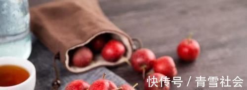 菊花茶|山楂是隐藏的“养生高手”,搭配对了,还能够降血压、化积食