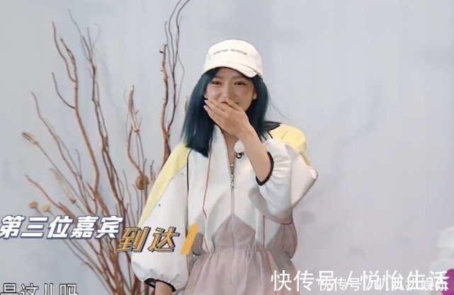 跑男5位女嘉宾入场,baby只拥抱三位,谁注意对另外两人的态度