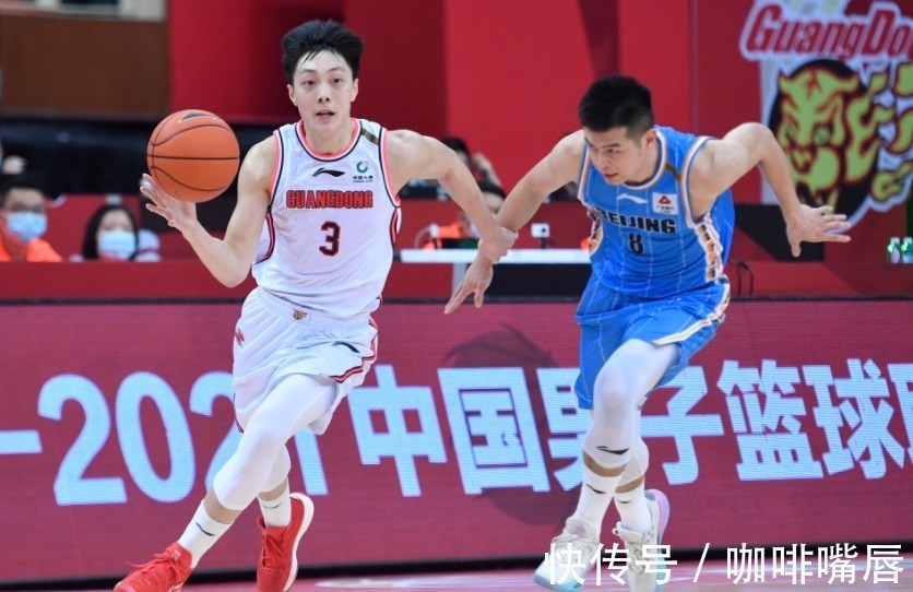 廣東男籃|胡明軒風(fēng)波大結(jié)局！不僅不罰還要獎(jiǎng)勵(lì)，更是得到籃協(xié)大力支持！