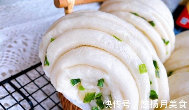 葱卷怎么做好吃掌握3点，葱香浓郁不发黄，柔软筋道，凉了不硬！