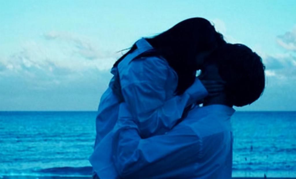 大学生|为啥大学生“怀孕”的现象越来越多?4点原因真实,却又无可奈何