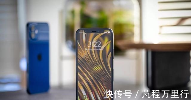 渲染图|iPhone 14渲染图，相机新设计，这是大家喜欢的样子！