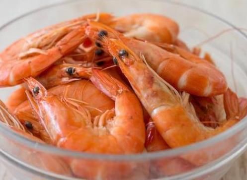 西红柿|吃西红柿会伤肝？想要养肝护肝，“这2种食物”尽量少吃