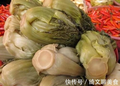 腌制|奶奶用了40年的腌酸菜秘方,掌握好这4点,酸菜不烂,又酸又脆