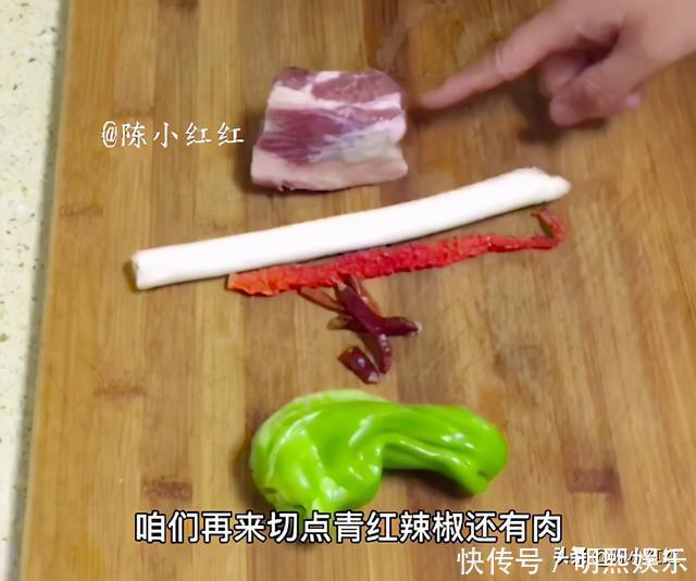 菜花这样做超级好吃,脆爽可口,好吃又下饭菜,一上桌就被抢光