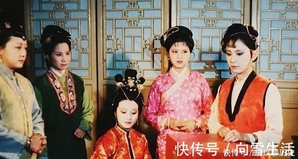 晴雯!王夫人撵走晴雯,为什么连衣服都不允许她带走?内情很简单