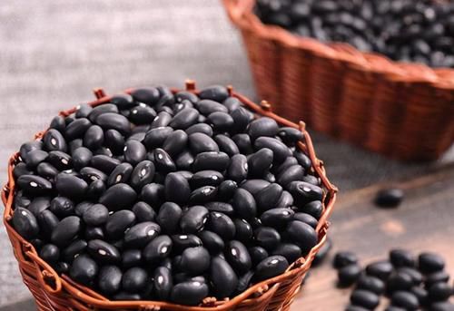 食物|女性不想顯老，多吃3種食物，排毒消脂，補血潤膚，延緩衰老