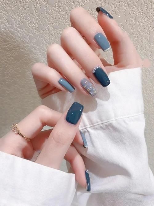 夏日美甲怎么选？这几款需要知道，简单明了很适合在这个季节