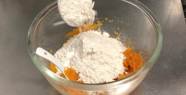  做法|红薯别再蒸和煮了，教你个简单新做法，好吃的停不下嘴，太香了！