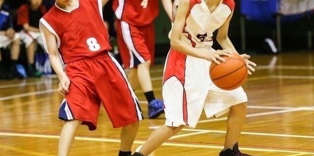 长高|身高1米56的妈妈,养出14岁身高就1米8的儿子,长高经验值得学习